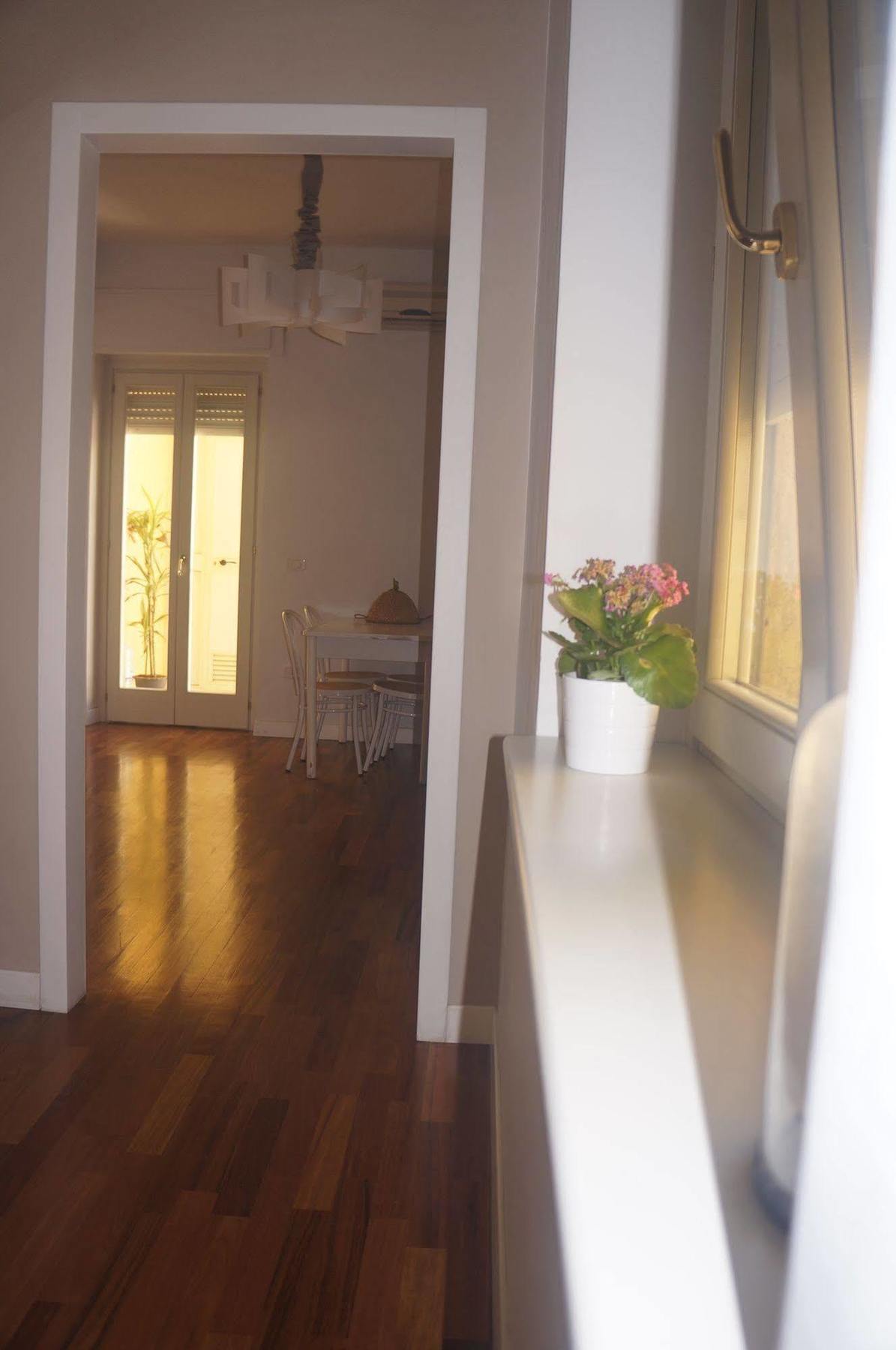 Lullymia Bed & Breakfast Кротоне Екстериор снимка